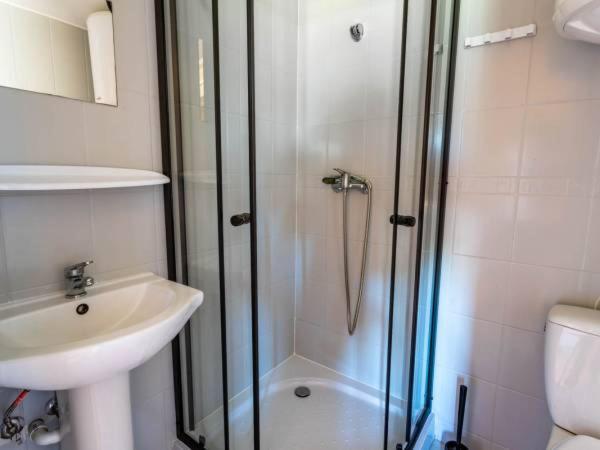 Resort Eden Domki, Apartamenty I Pokoje Jastrzebia Gora Bagian luar foto